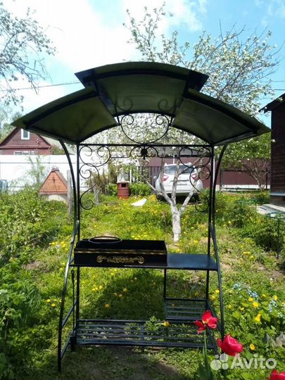 Мангал с крышей кованый