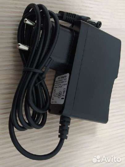 Блок питания 9V-1A, новый