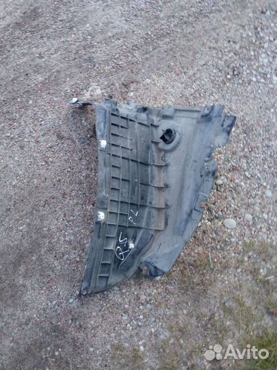 Audi Q5 левый передний локер дефлектор радиатора