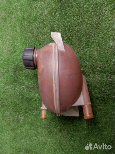 Бачок расширительный Renault Logan 1.6 2017
