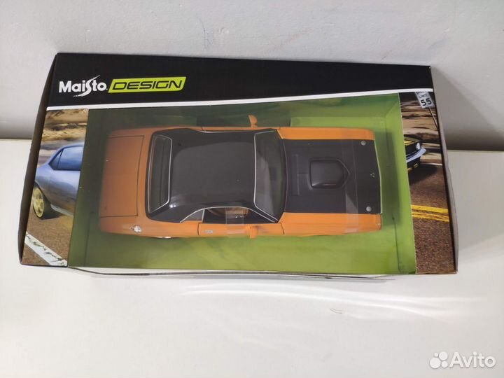 Новая машинка Dodge Challenger R/T Оранжевый