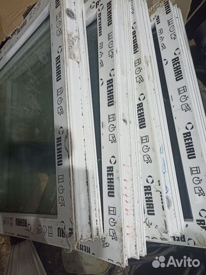 Окна пластиковые 5 шт новые глухие