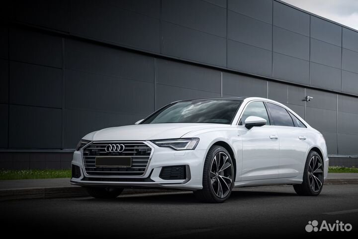 Аренда и прокат автомобиля Audi A6 без водителя