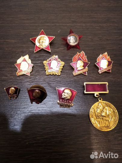 Значки СССР