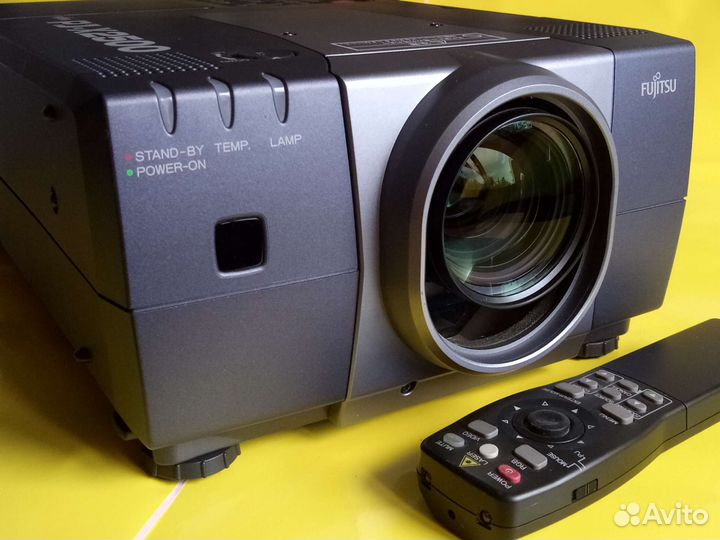 Проектор японский fujitsu pj-x2500