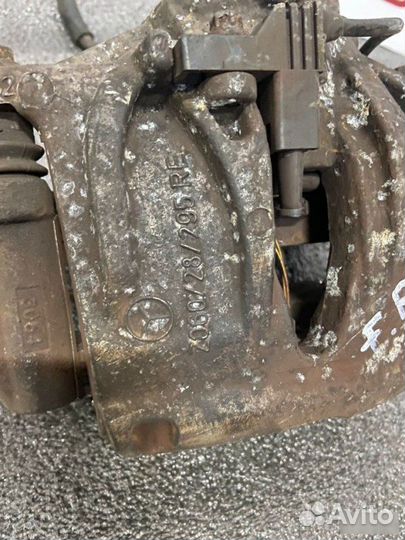 Суппорт передний правый Mercedes-Benz E-Класс W211