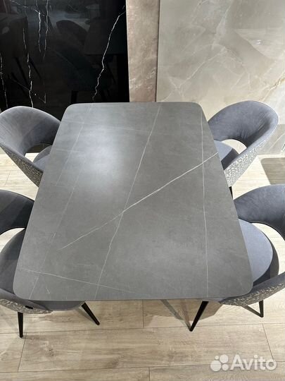 Стол из керамогранита Tuberia 1300x920мм