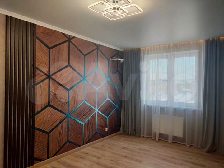 2-к. квартира, 55 м², 1/3 эт.