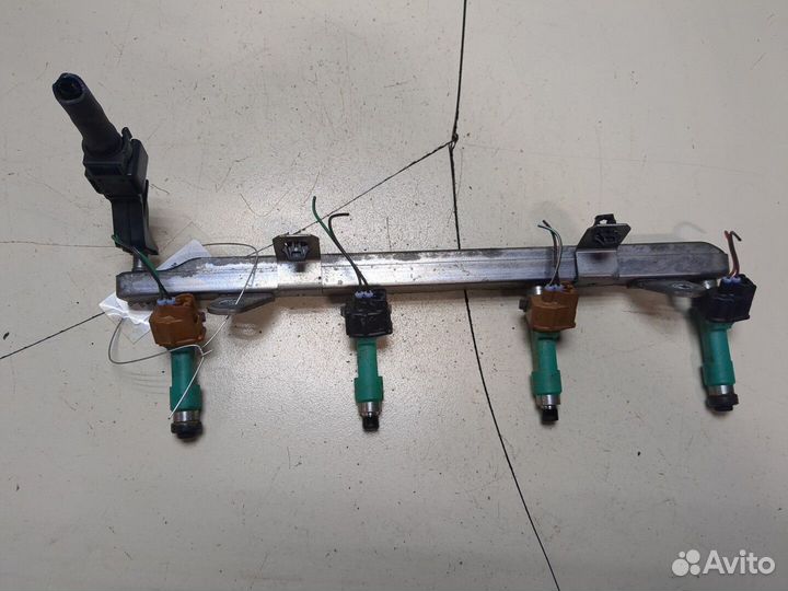 Форсунка топливная Suzuki Kizashi, 2011