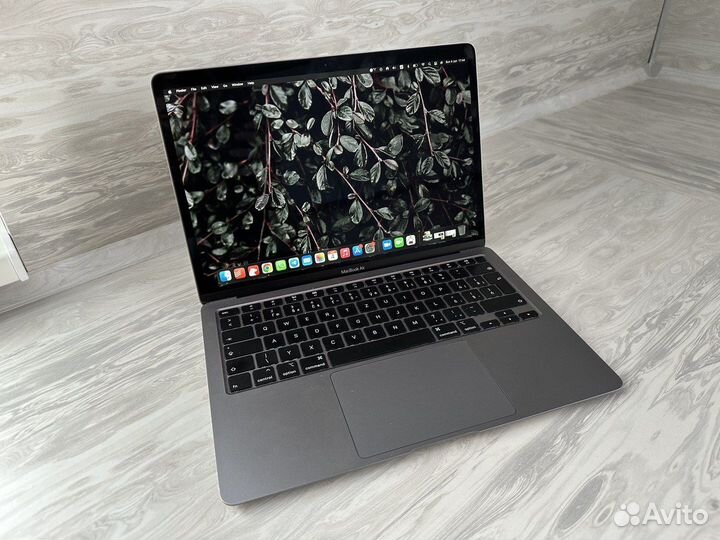 MacBook Air 2020 i5 512gb идеальное состояние