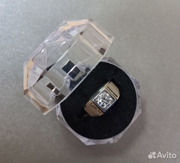 Серебряный перстень с муассанитом 1,5ct