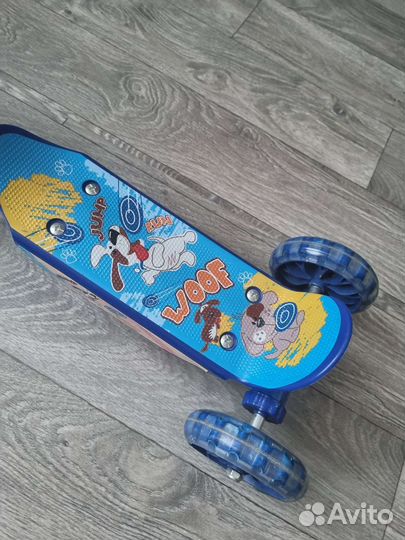 Самокат детский трехколесный