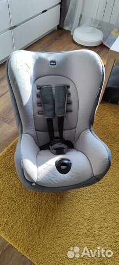 Десткое автокресло chicco cosmos