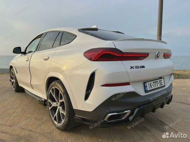 Лезвия под пороги BMW X6 G06 глянцевые черные