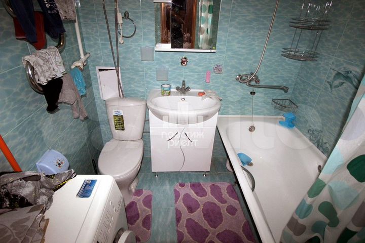 2-к. квартира, 50 м², 3/3 эт.