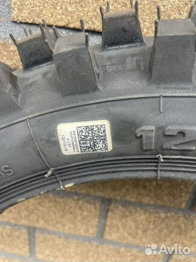 Покрышка на эндуро 18