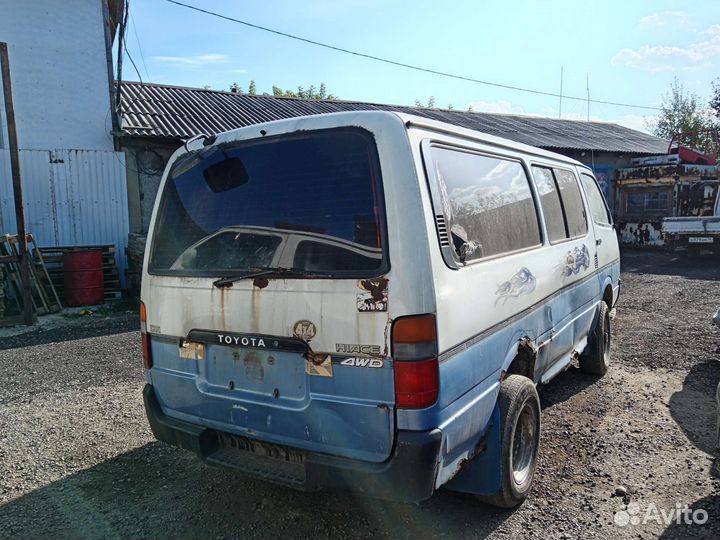 Авто в разбор на запчасти Toyota Hiace