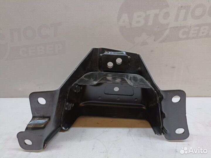 Кронштейн Volkswagen Touareg 7L AXQ 2006