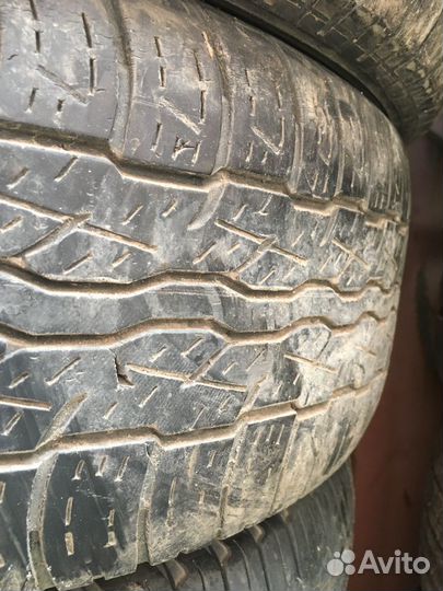 Bridgestone Dueler H/T D687 235/60 R16