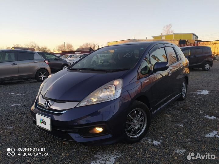 Honda Fit Shuttle 1.3 CVT, 2014, 126 000 км