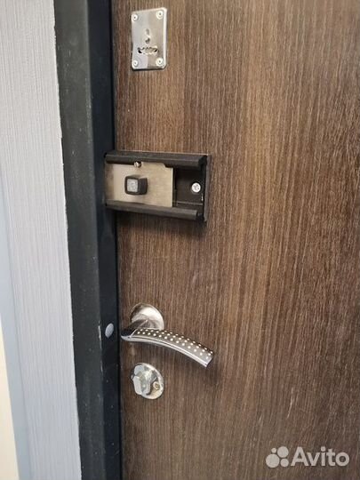 Замена замков / Вскрытие замков