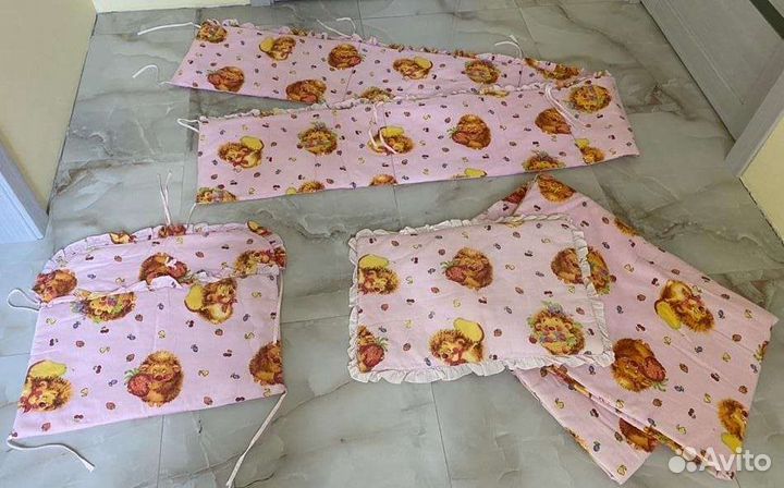 Бортики в кроватку для девочки