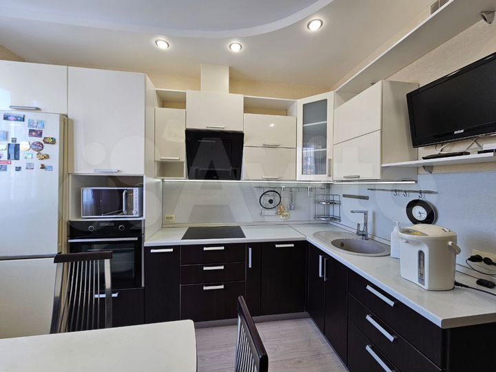 3-к. квартира, 72 м², 6/9 эт.