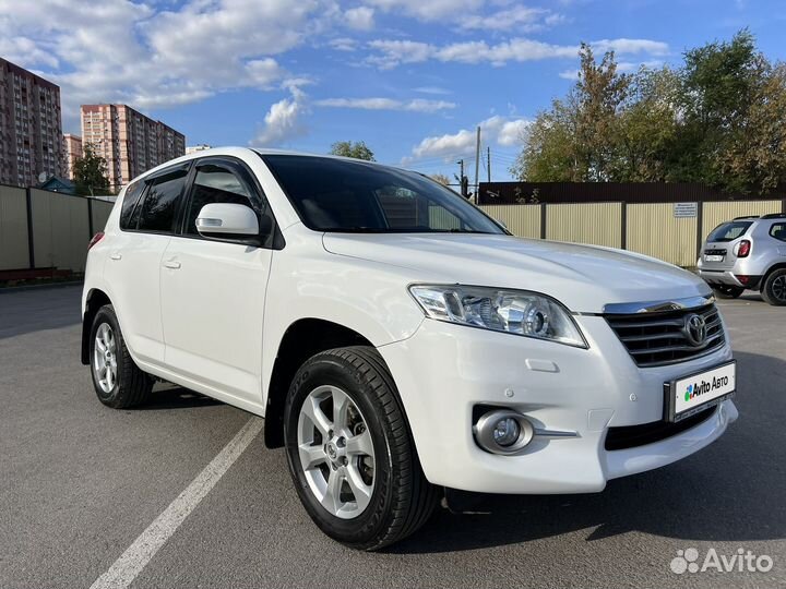 Toyota RAV4 2.0 CVT, 2011, 122 000 км