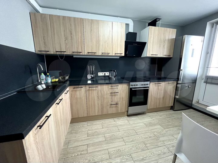 2-к. квартира, 60,2 м², 15/17 эт.