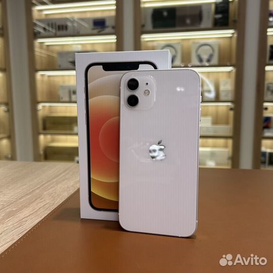 iPhone 12, 64 ГБ