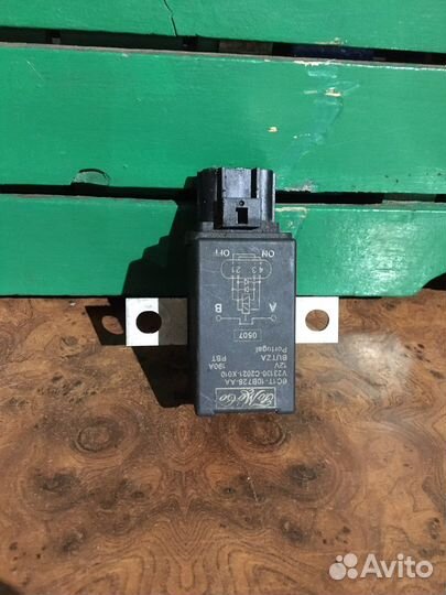 Реле зарядки акб Ford Transit 7