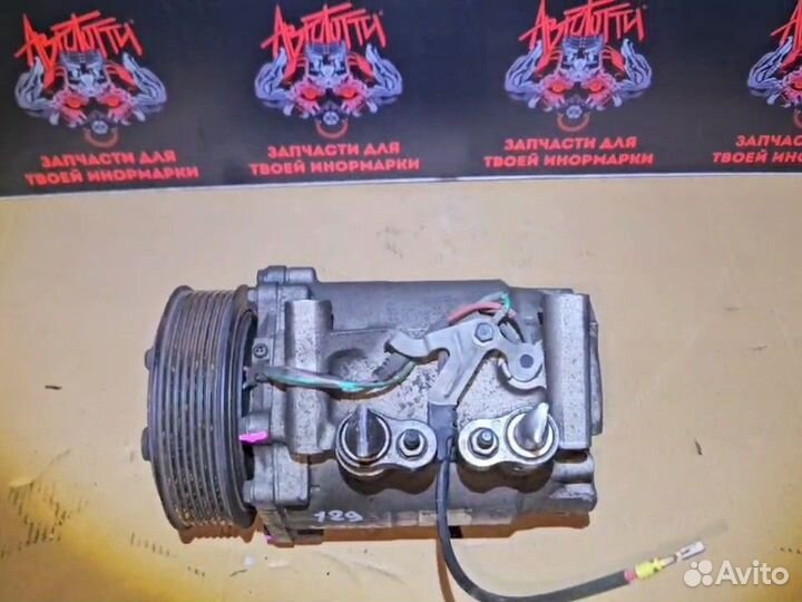 Компрессор кондиционера на Honda accord 7