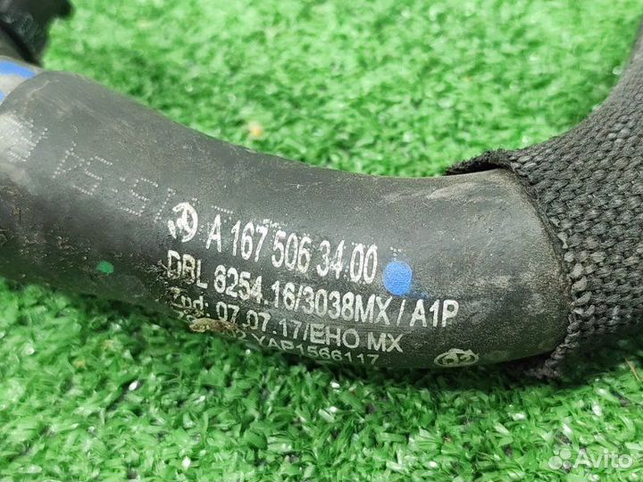 Патрубок системы охлаждения Mercedes-Benz