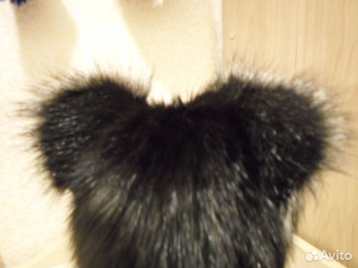 Меховая шапка с ушками на вязаной основе