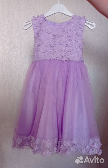 Нарядное платье для девочки на 4 года