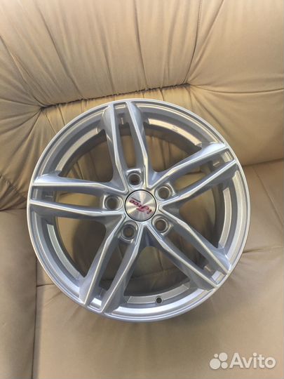 IFree Moskva 6.5Х16 5Х114.3 ет50 66,1 нео-классик