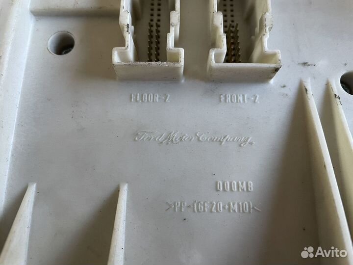 Блок предохранителей Ford Focus II/Ford Kuga