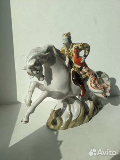 Статуэтка Иван-царевич и Жар-птица
