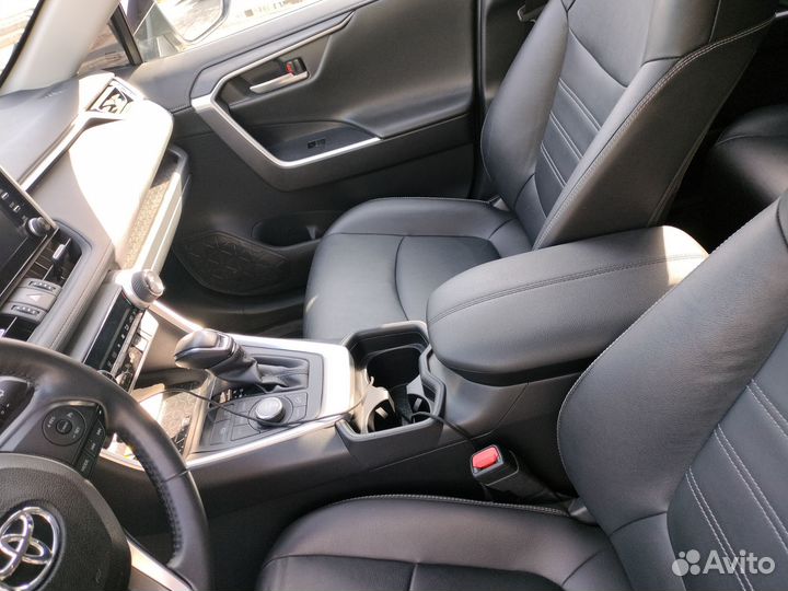 Toyota RAV4 2.0 CVT, 2021, 31 000 км