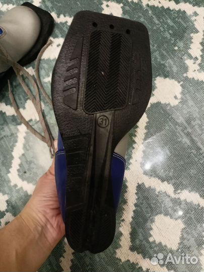 Лыжные ботинки