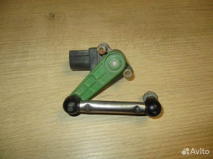 Датчик регулировки просвета VW Touareg 2 (7P)