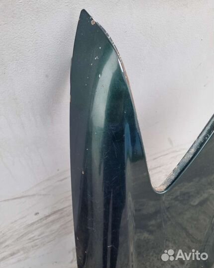 Крыло правое переднее Vista