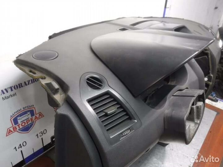 Панель приборов Renault Megane K4M 2005