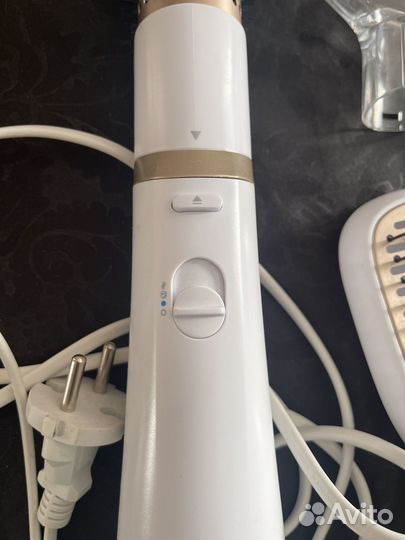 Фен Philips EssentialCare ionic