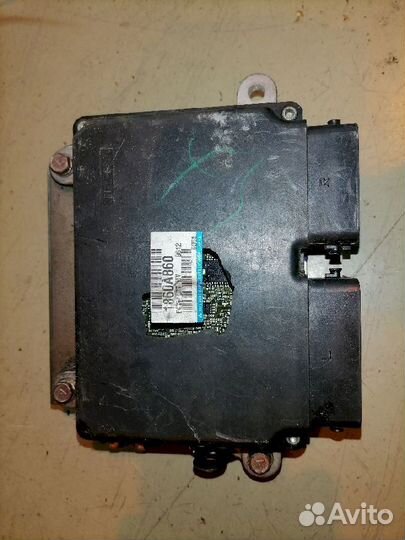 Блок управления двигателем 4B11 1860A860 Mitsubish