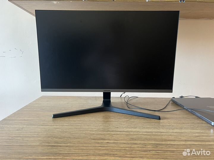 Монитор Samsung 27