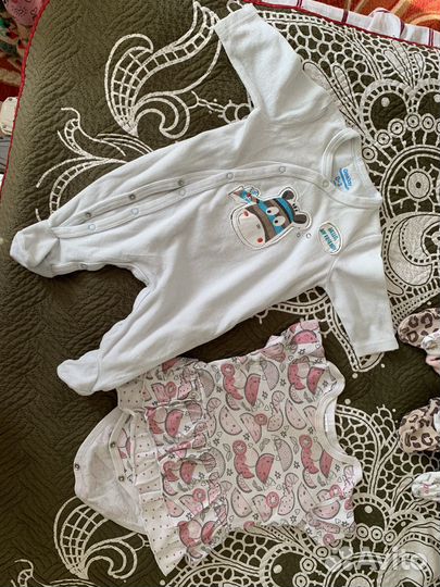 Вещи пакетом на девочку от рождения до 4-х месяцев