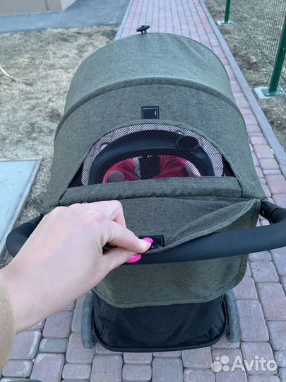 Коляска прогулочная