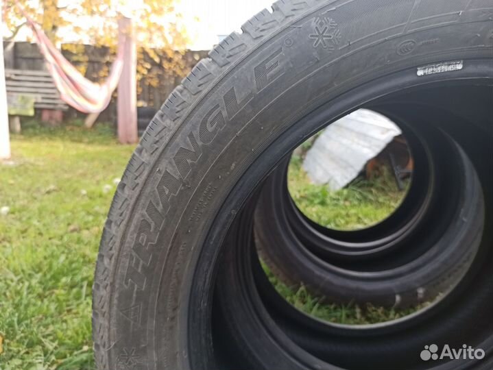 Triangle Snowlink TWT02 225/50 R17 98