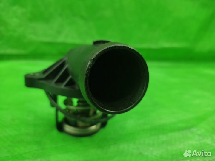 Корпус термостата V6 TDI VW Touareg / Audi Q7